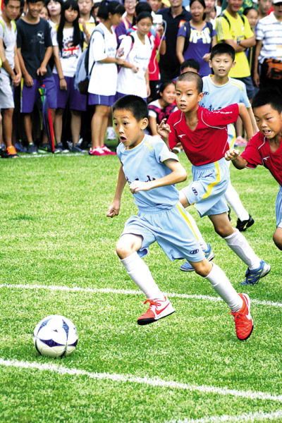 马刺队记：文班亚马＆卡斯尔后续与球队会合，但无法保证出战