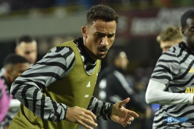 27岁生日快乐！姆巴佩更新社媒：感谢大家所有的生日祝福（姆巴佩迎来27岁生日：社媒致谢所有祝福）